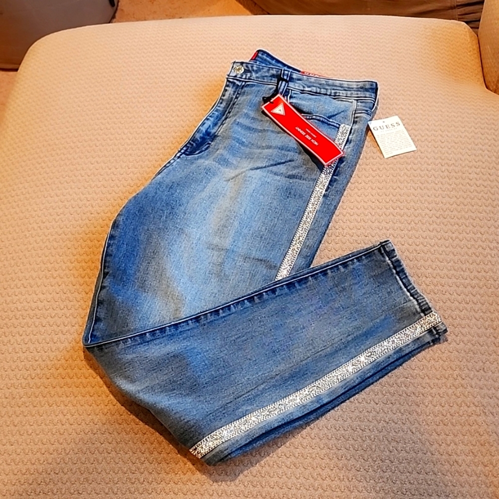 NWT GUESS High Rise Skinny Jeans